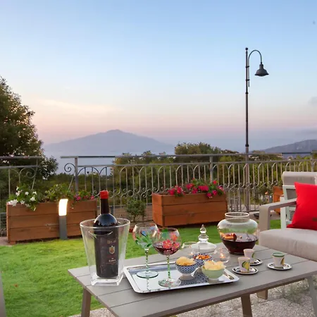 Luxury In Villa, Terrazzo Privato Massa Lubrense