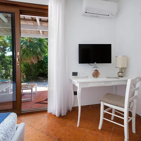 Luxury In Villa, Terrazzo Privato